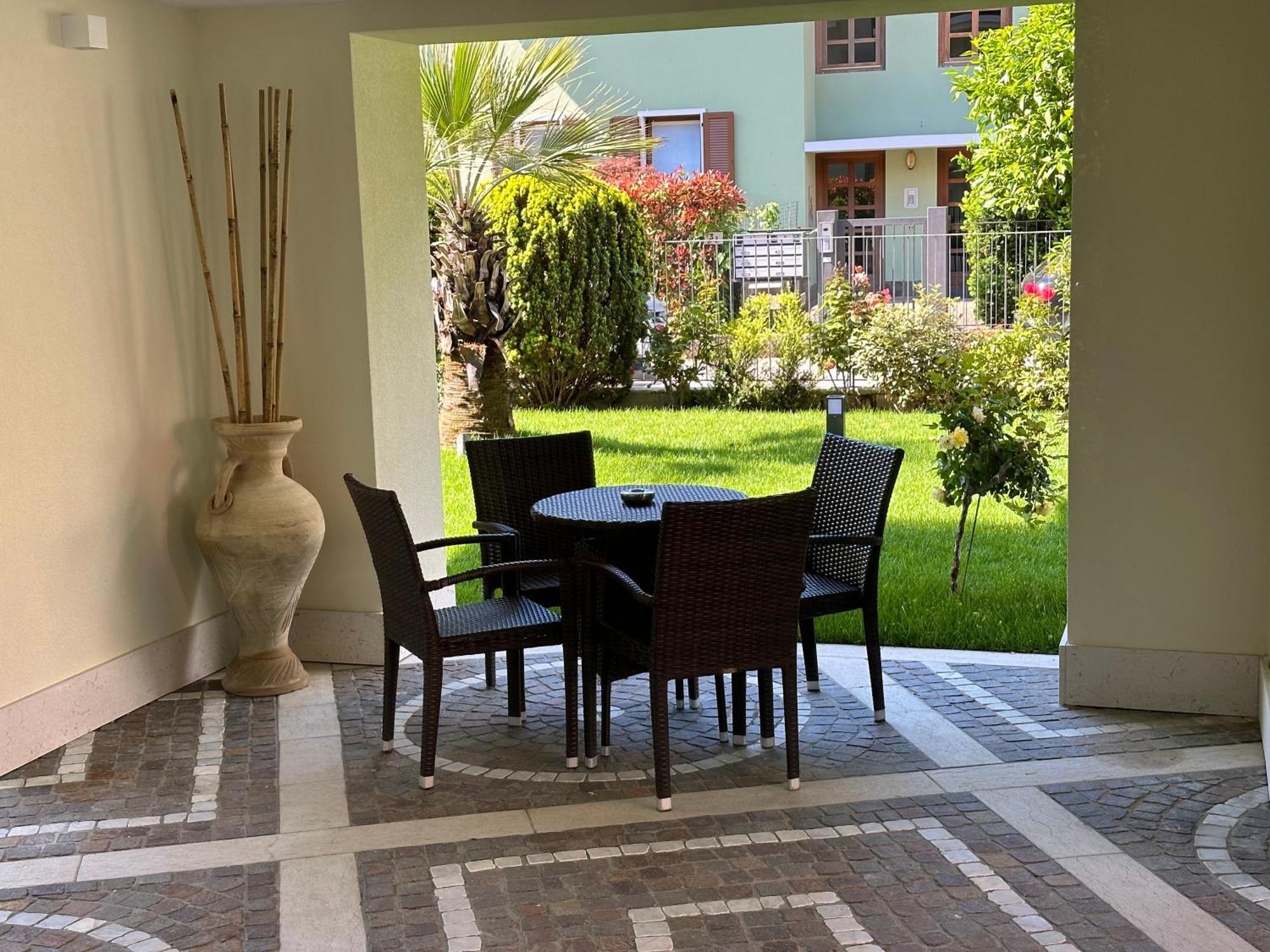 Residence Villa Dalila - Appartamento Dalila Riva del Garda Exterior foto
