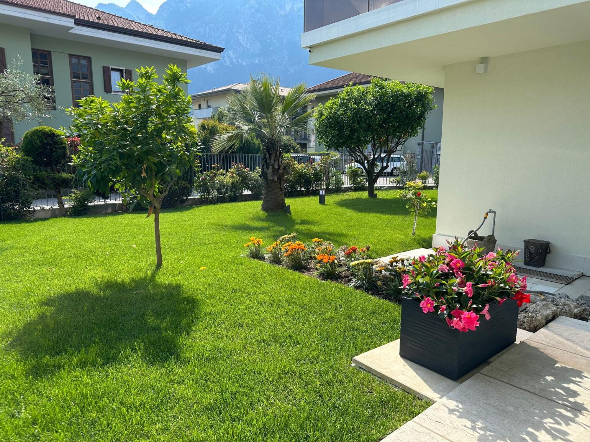 Residence Villa Dalila - Appartamento Dalila Riva del Garda Exterior foto